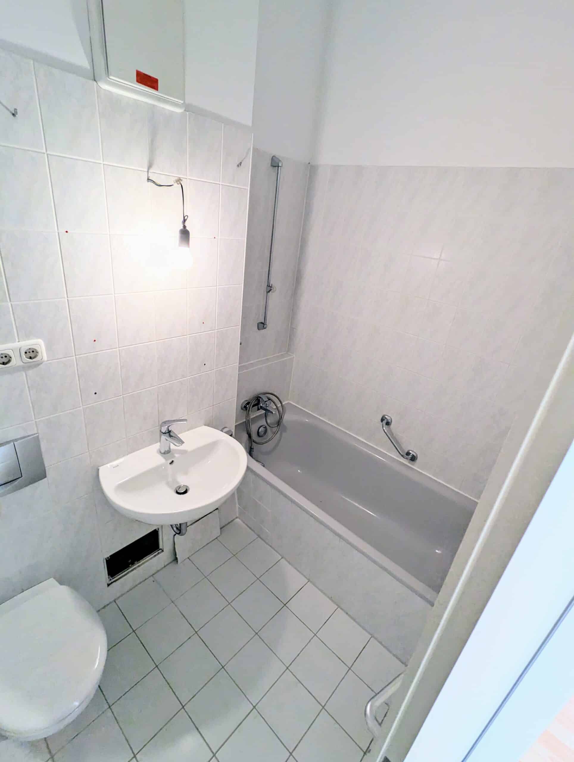 Badezimmer mit Wanne