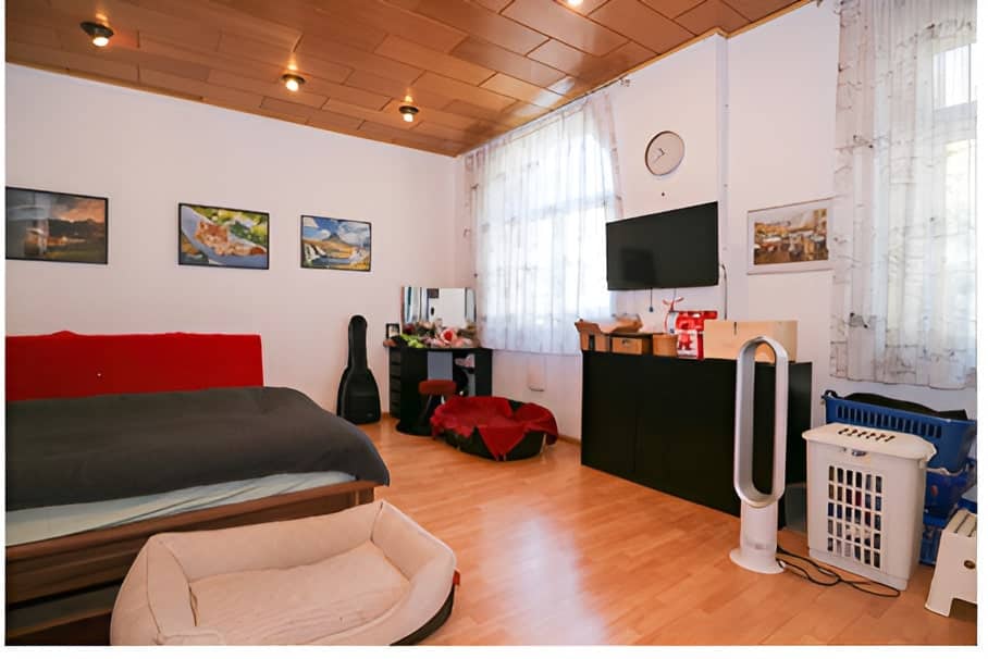 Erdgeschoss_20rechts_20125_20qm_20_restored-min