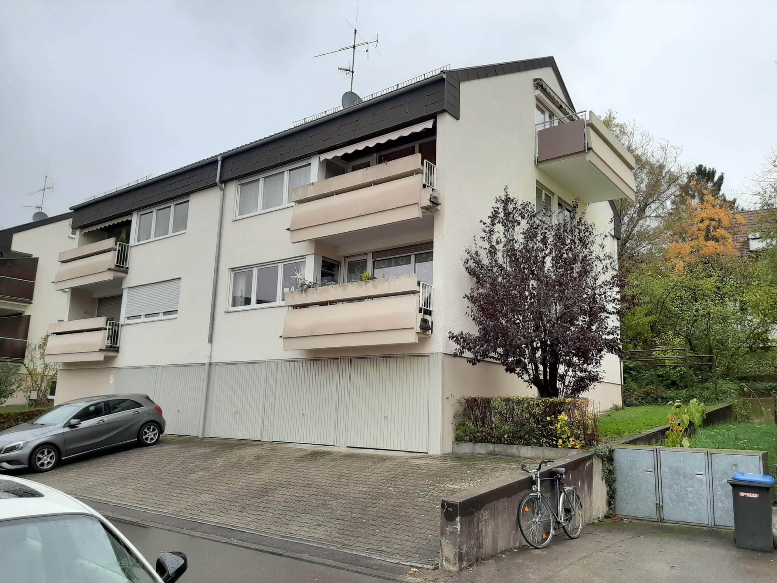 Aussenansicht, rechts, inkl. Stellplatz